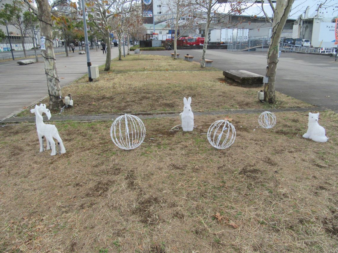 長崎市のプラタナス広場で撮影した、動物たちの形をしたイルミネーション。
