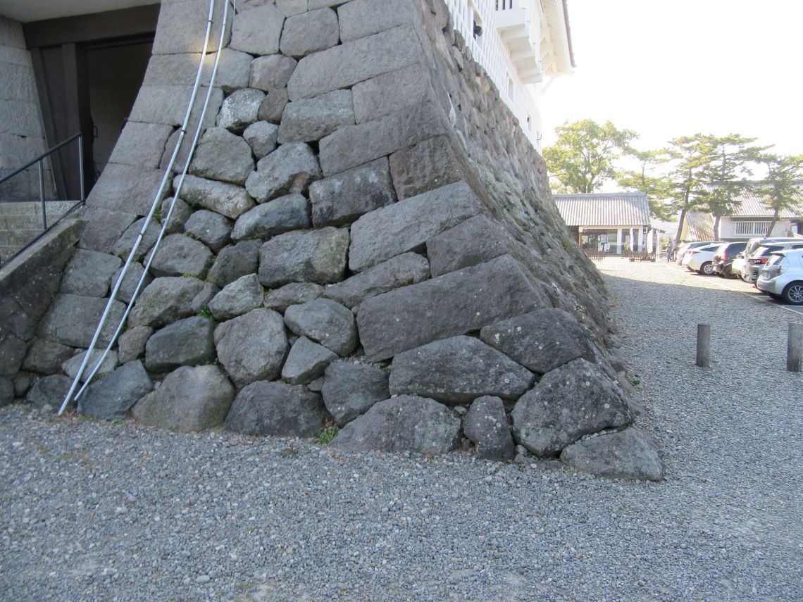 長崎県島原市にある島原城で撮影した、天守閣の石垣。