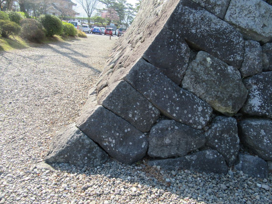 長崎県島原市にある島原城で撮影した、石垣の角。