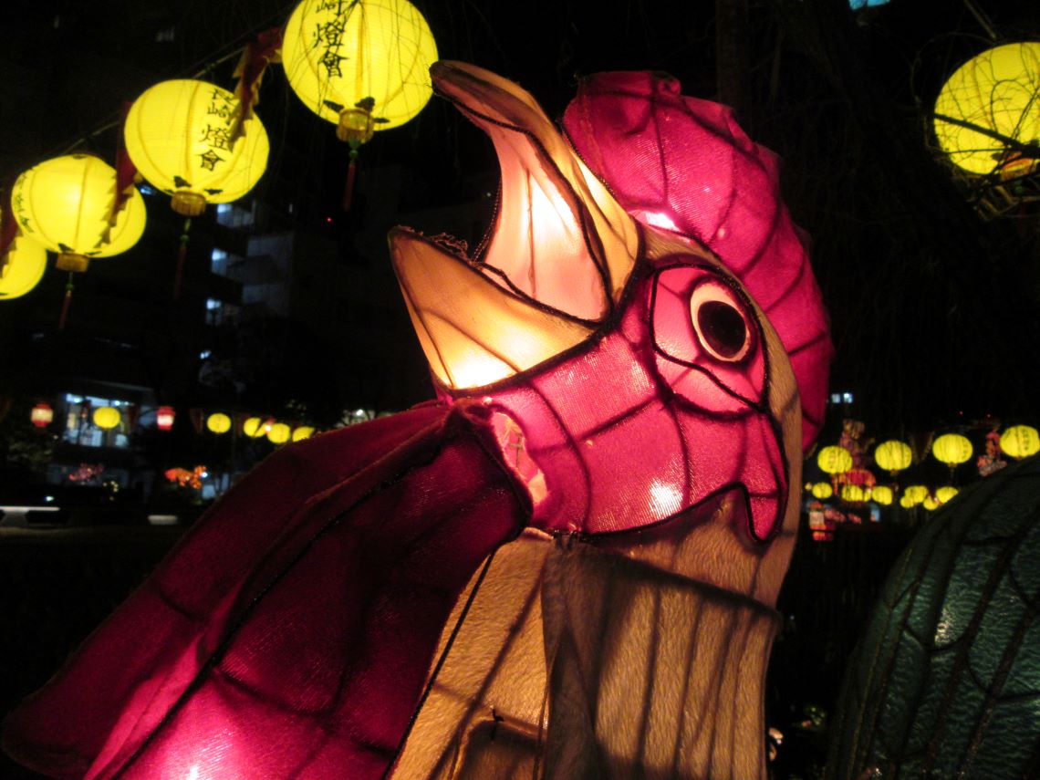 長崎ランタンフェスティバス開催中の長崎市の眼鏡橋周辺。