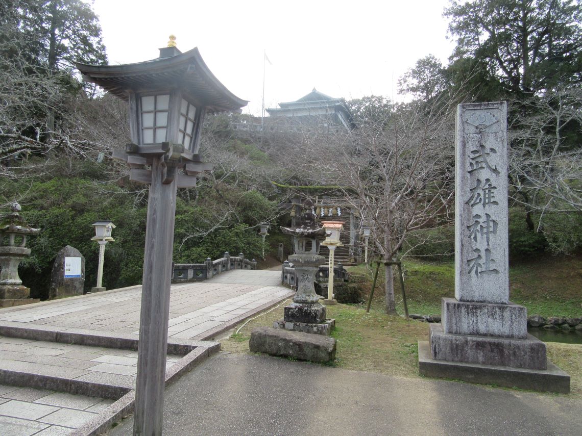 佐賀県武雄市にある武雄神社の入口。