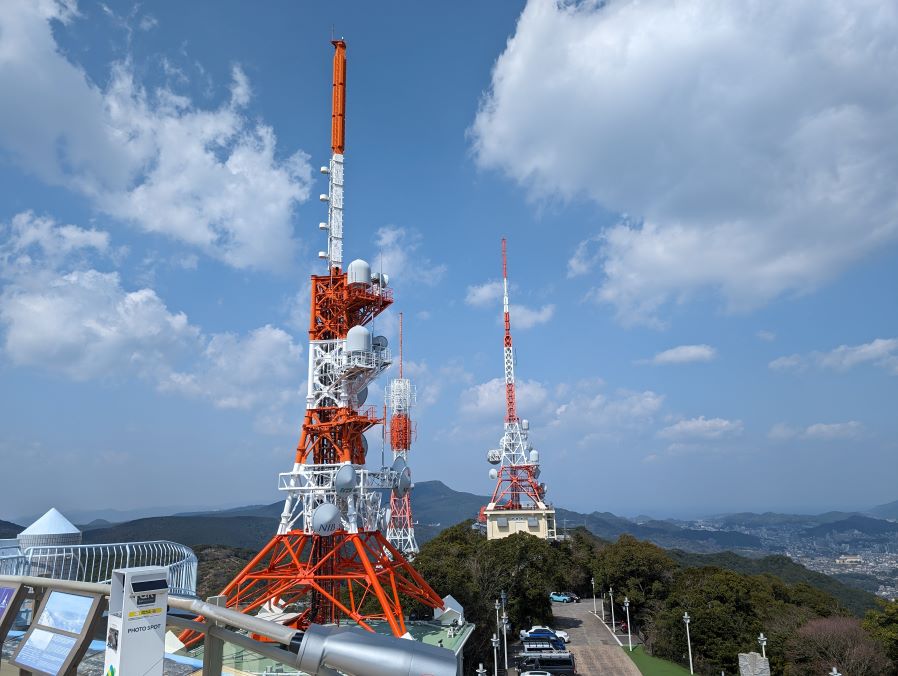 長崎市の稲佐山にある、山頂展望台からの景色。
