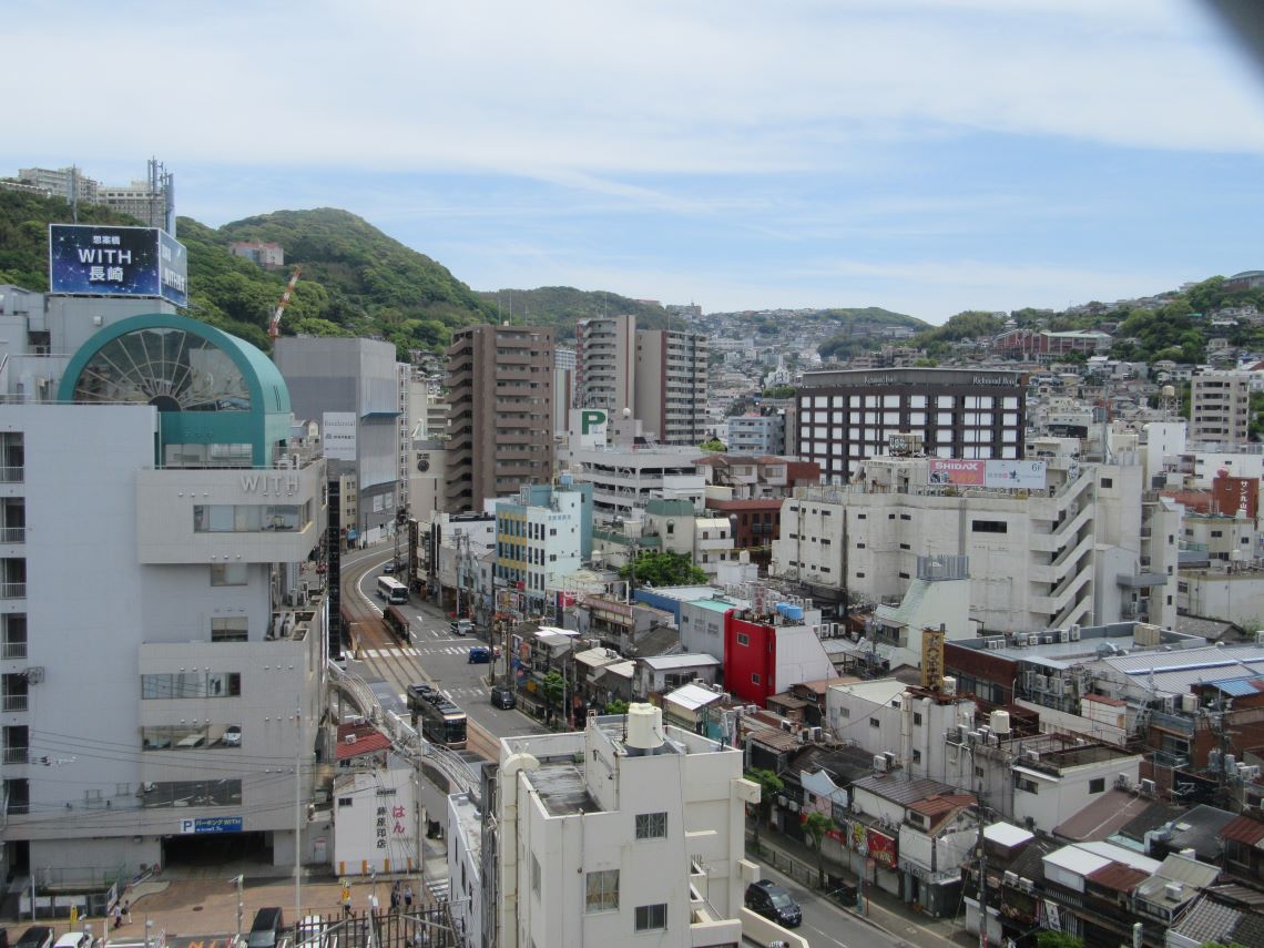 長崎市にある浜屋百貨店の屋上プレイランドで撮影した、屋上からの景色。