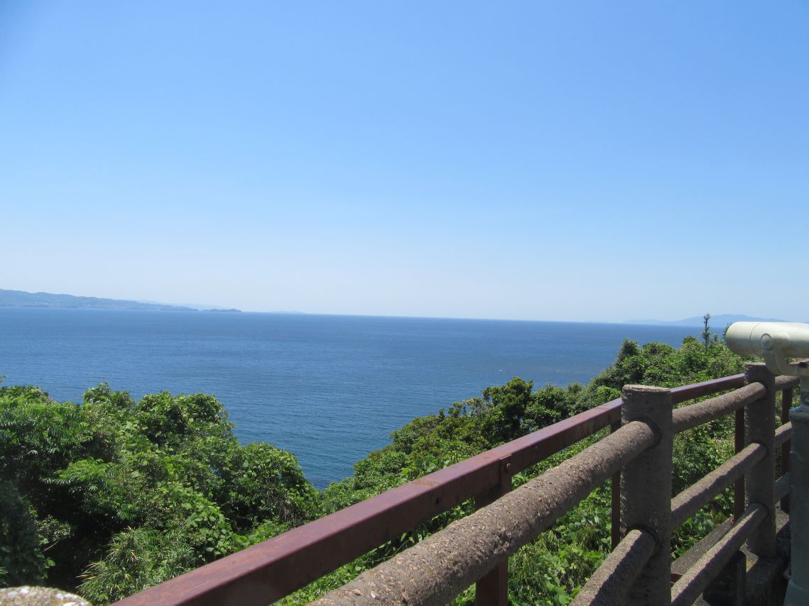 長崎県雲仙市千々石町にある千々石観光センターで撮影した、海の風景。