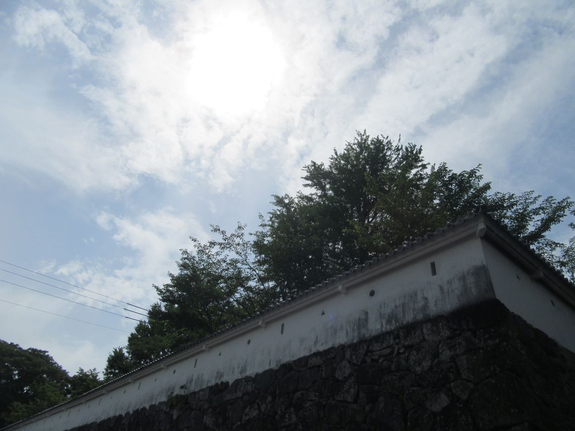 長崎県大村市の大村公園で撮影した、大村神社入口。