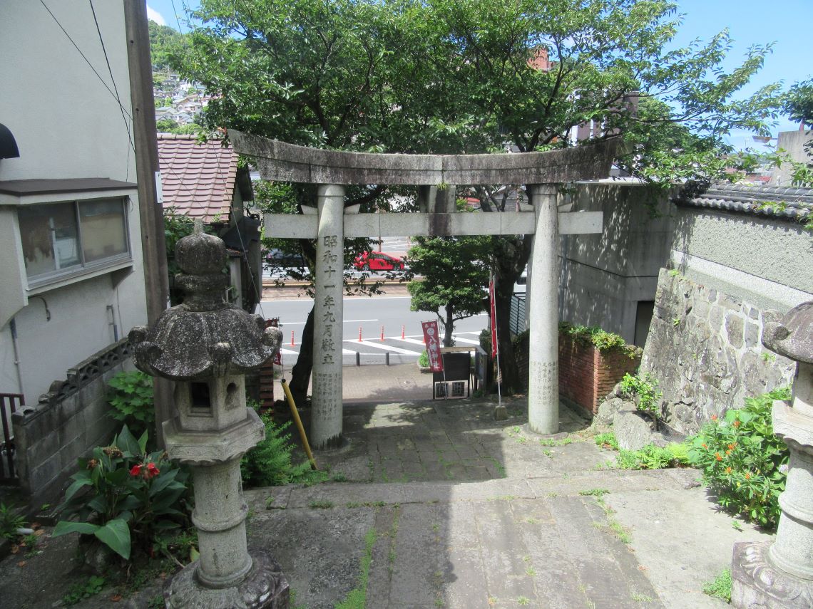 長崎市の中川八幡神社にある、昭和11年にできた鳥居。