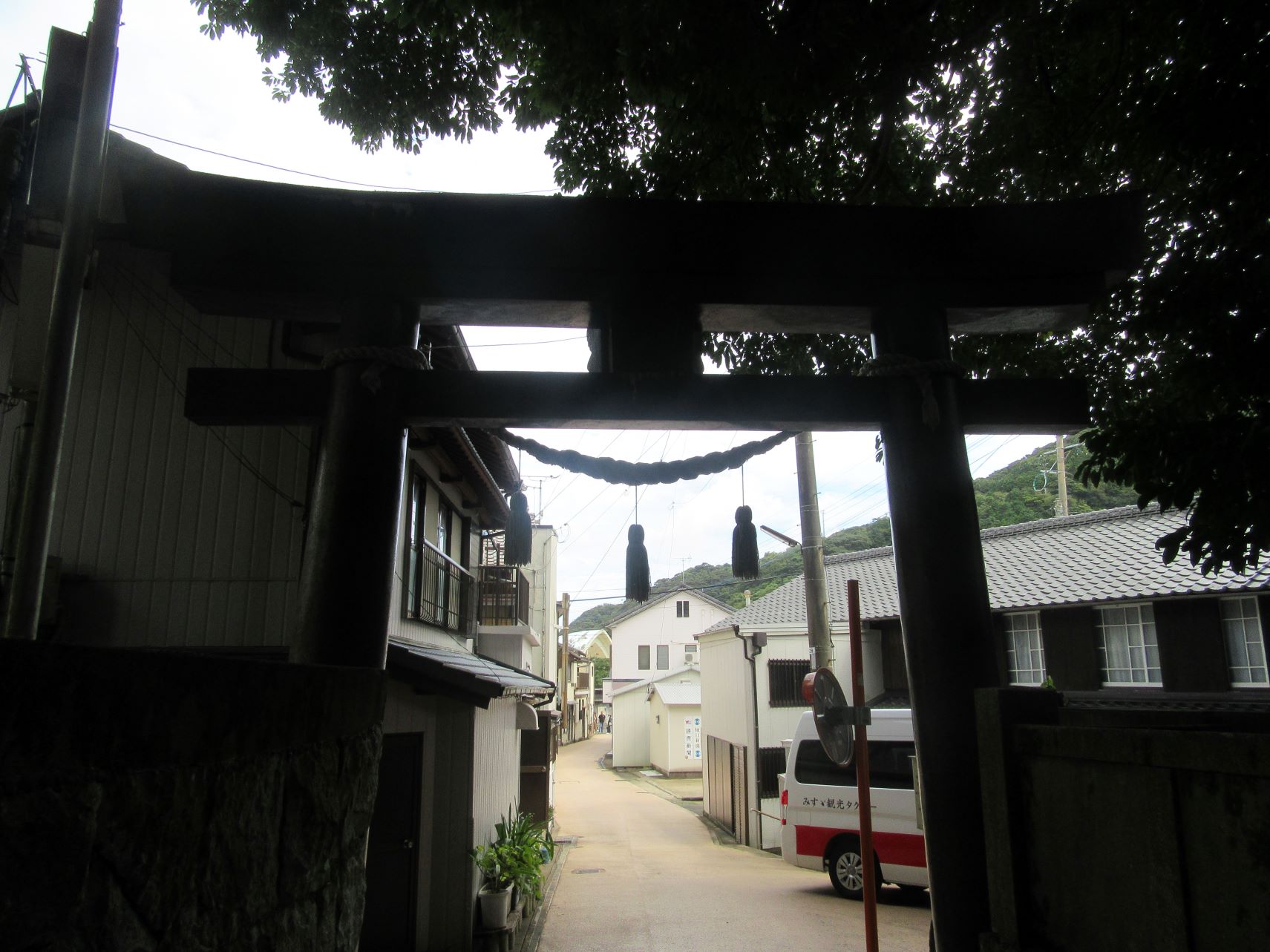 長崎県南松浦郡新上五島町の奈良尾神社を出る。