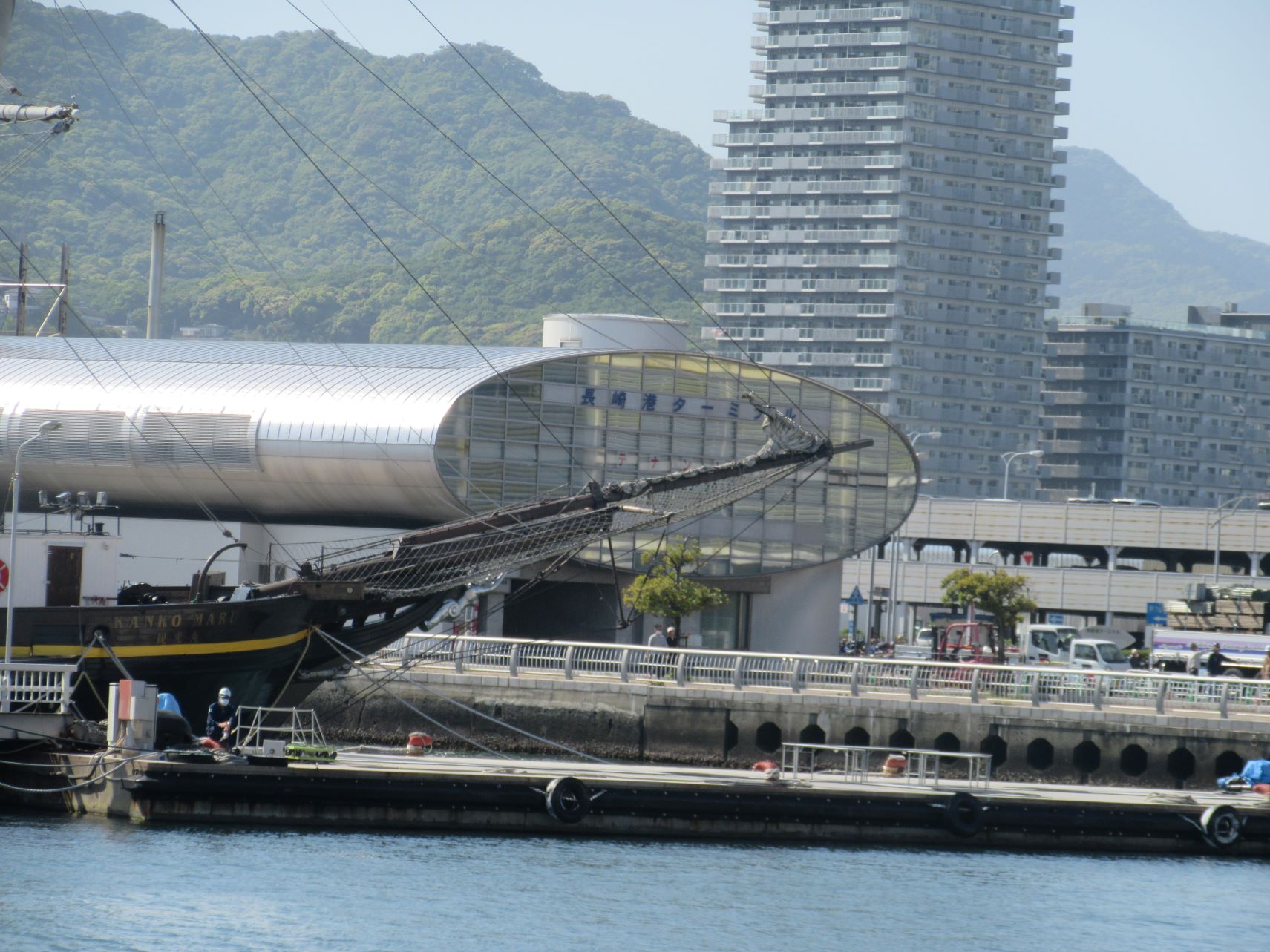 五島列島に行く船が出ている、長崎市の大波止ターミナル。